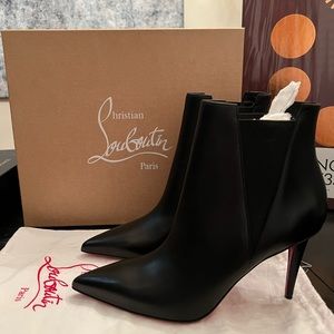 Christian Louboutin Astribooty Calfskin Red Sole Chelsea Booties New In Box 39